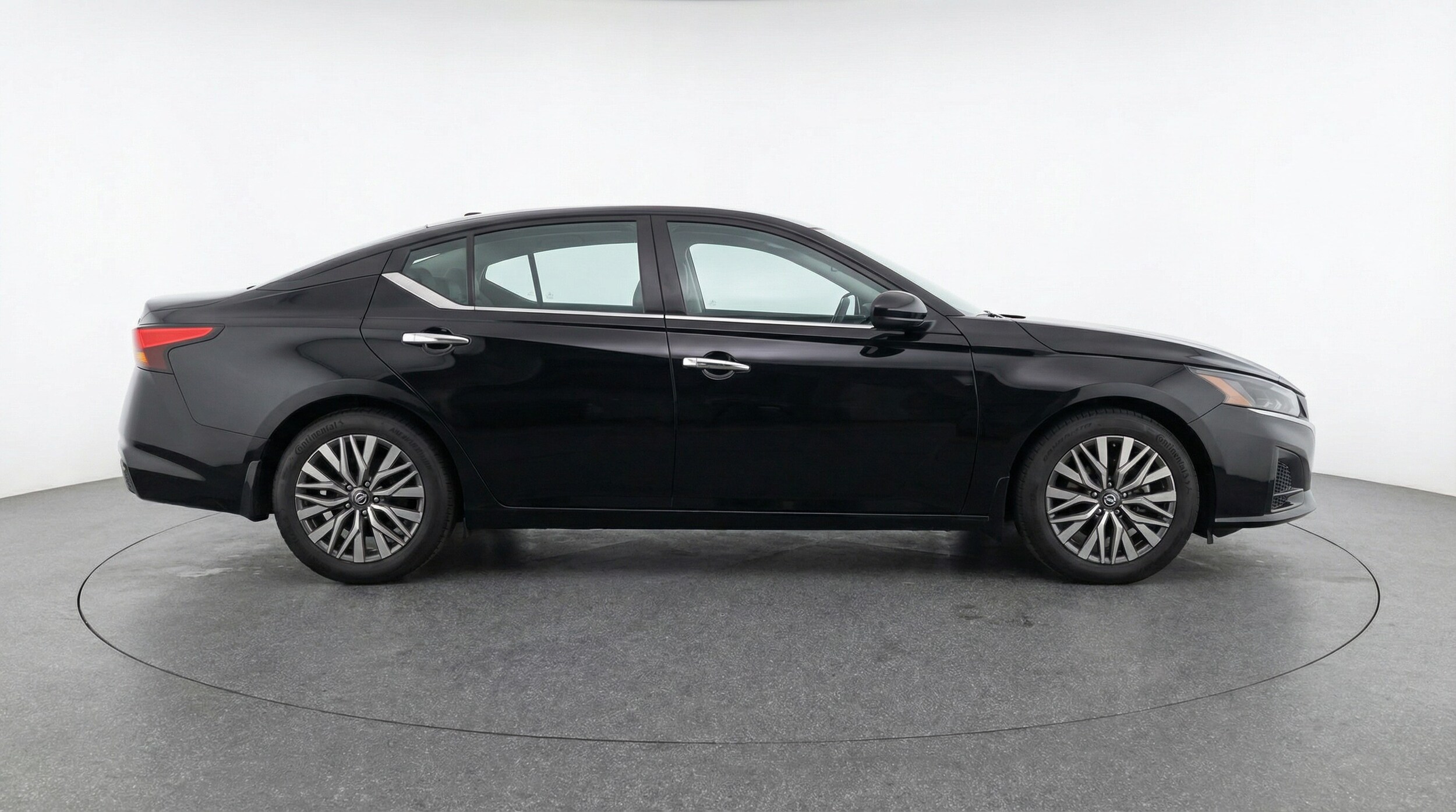 Thumbnail: 2025 Nissan Altima - 8