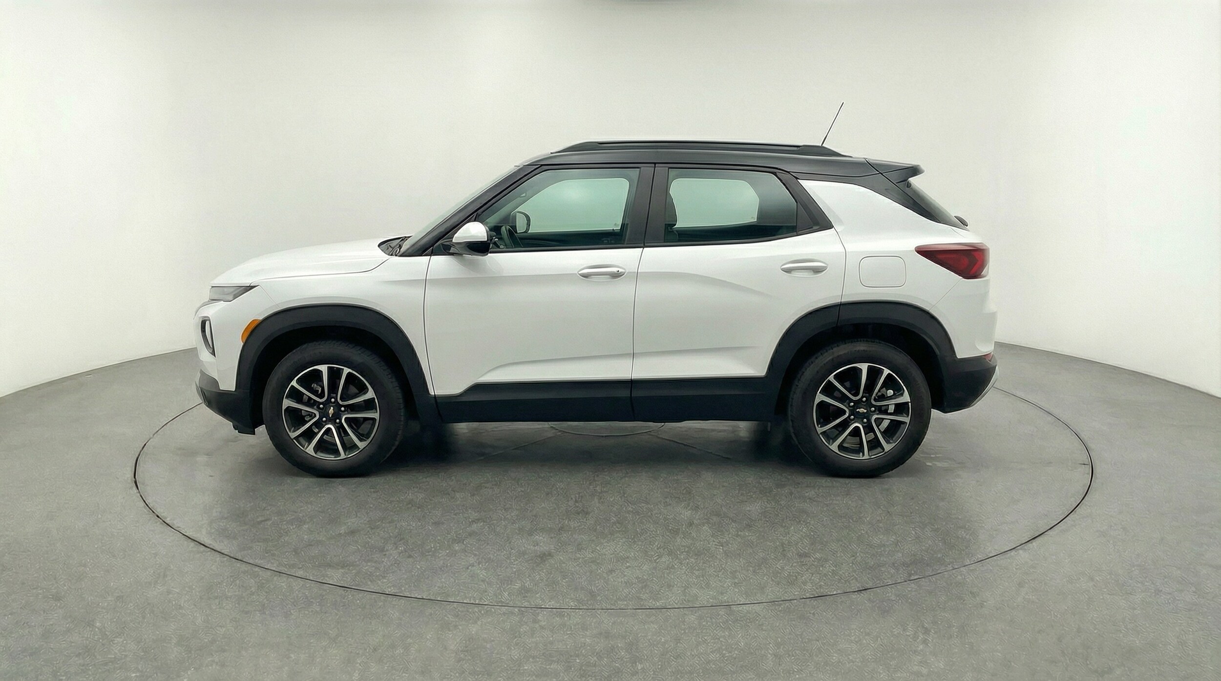 Thumbnail: 2025 Chevrolet TrailBlazer - 4