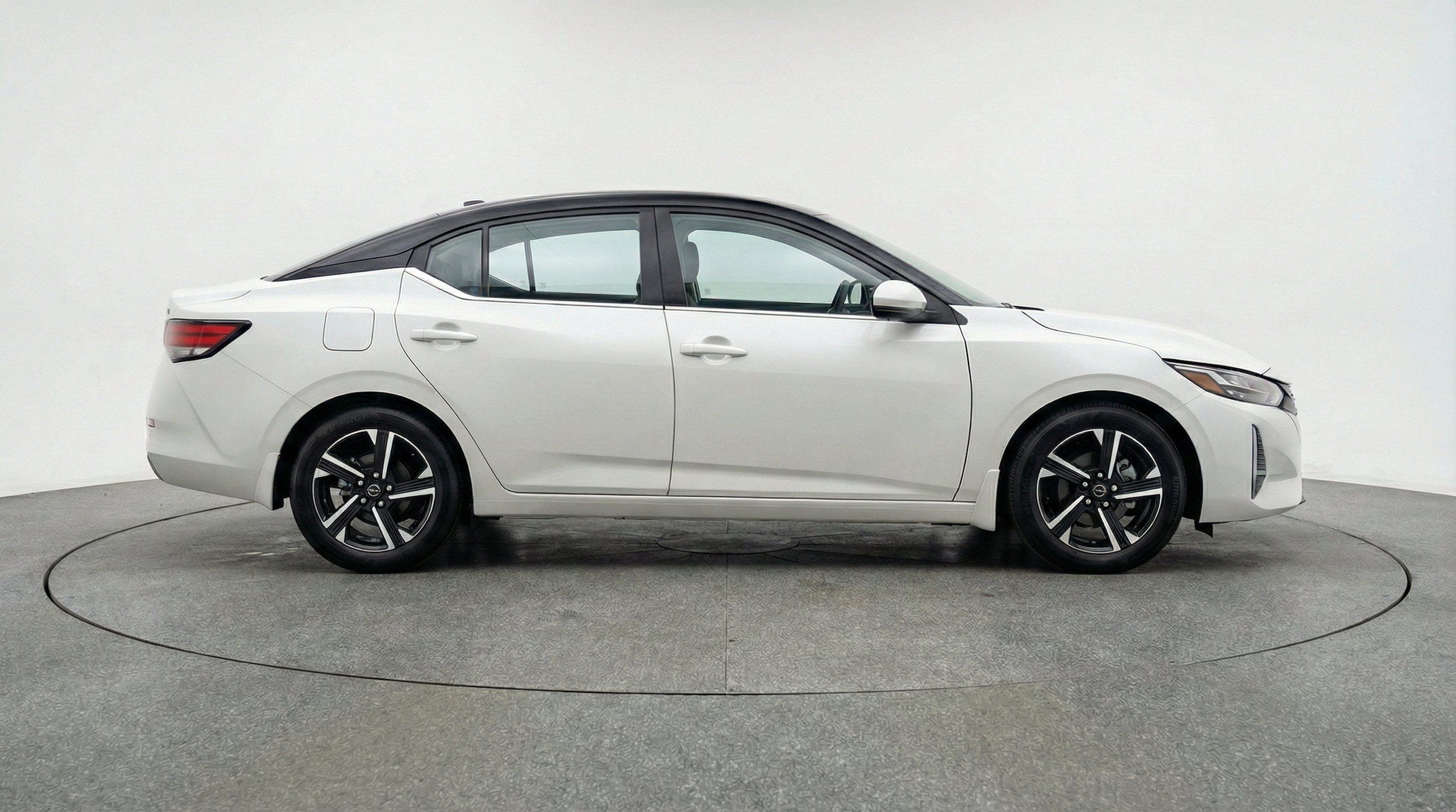 Thumbnail: 2025 Nissan Sentra - 11