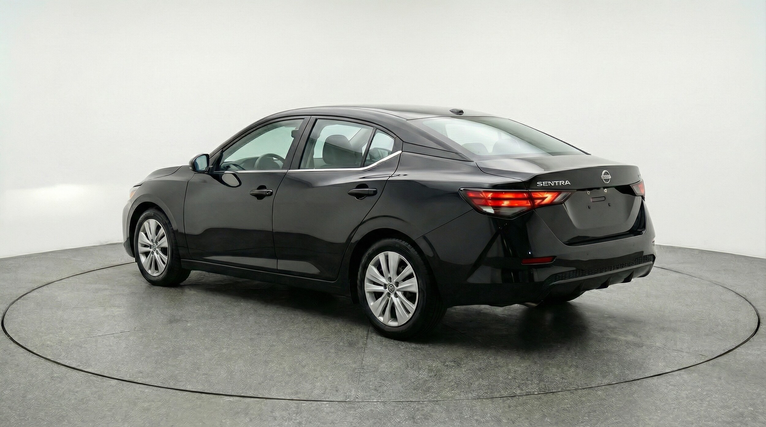 Thumbnail: 2025 Nissan Sentra - 5