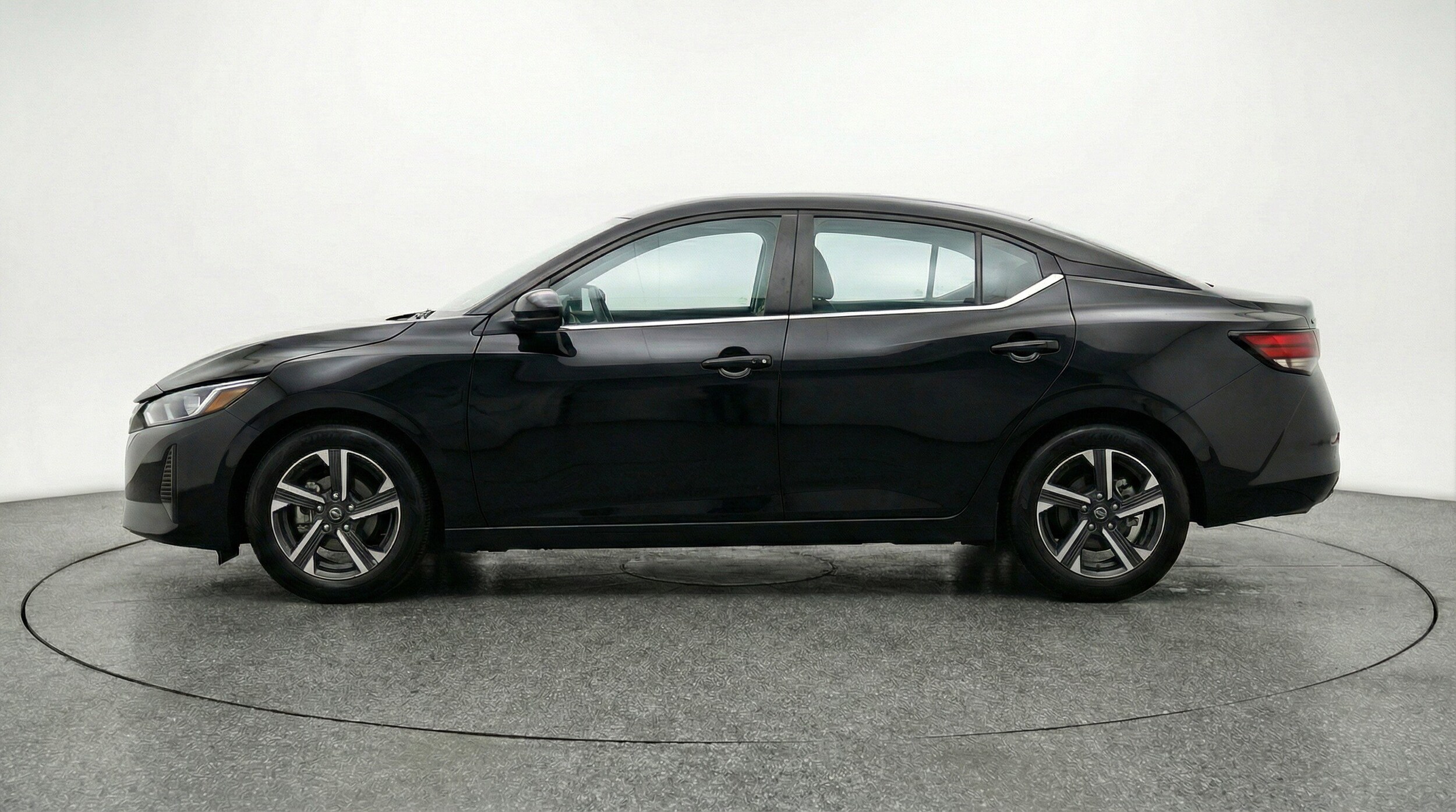 Thumbnail: 2025 Nissan Sentra - 5
