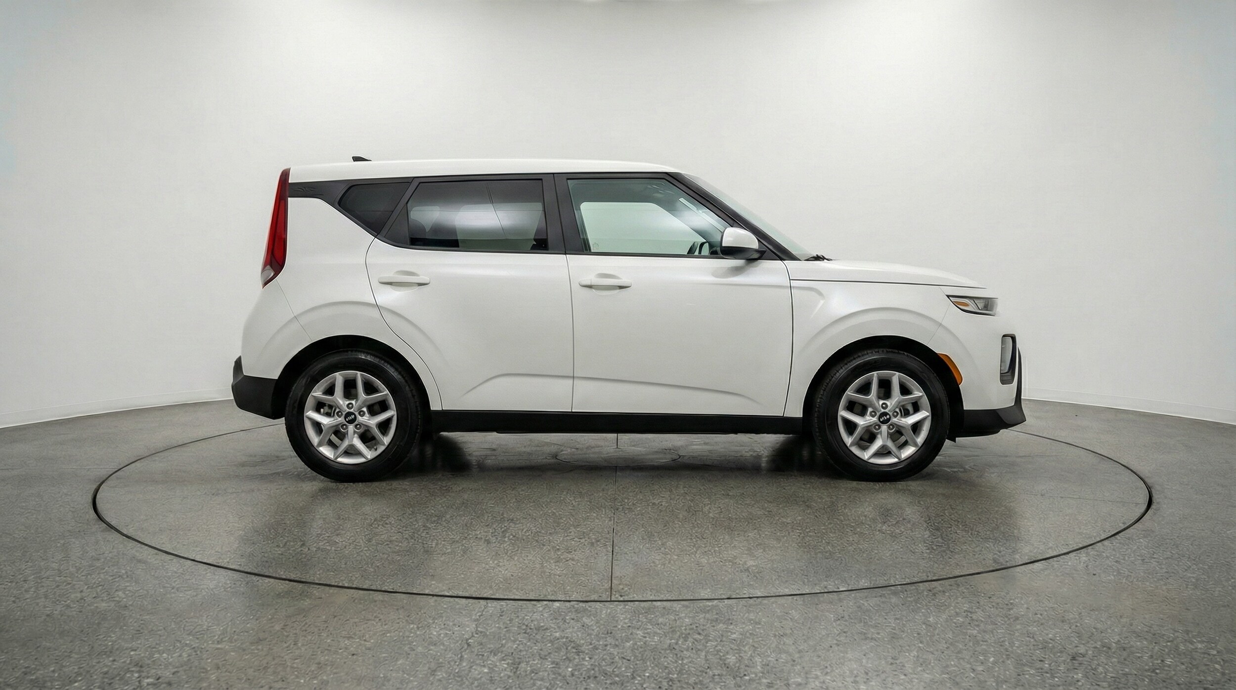 Thumbnail: 2025 Kia Soul - 8