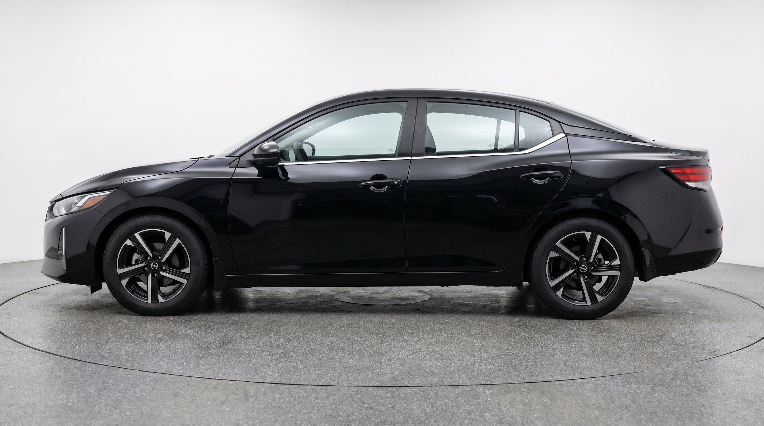 Thumbnail: 2025 Nissan Sentra - 5