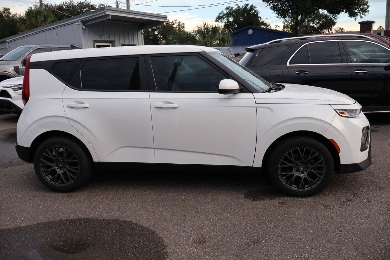 Used 2021 Kia Soul LX Hatchback