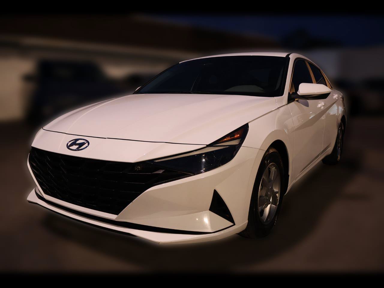 Used 2023 Hyundai Elantra SE Sedan