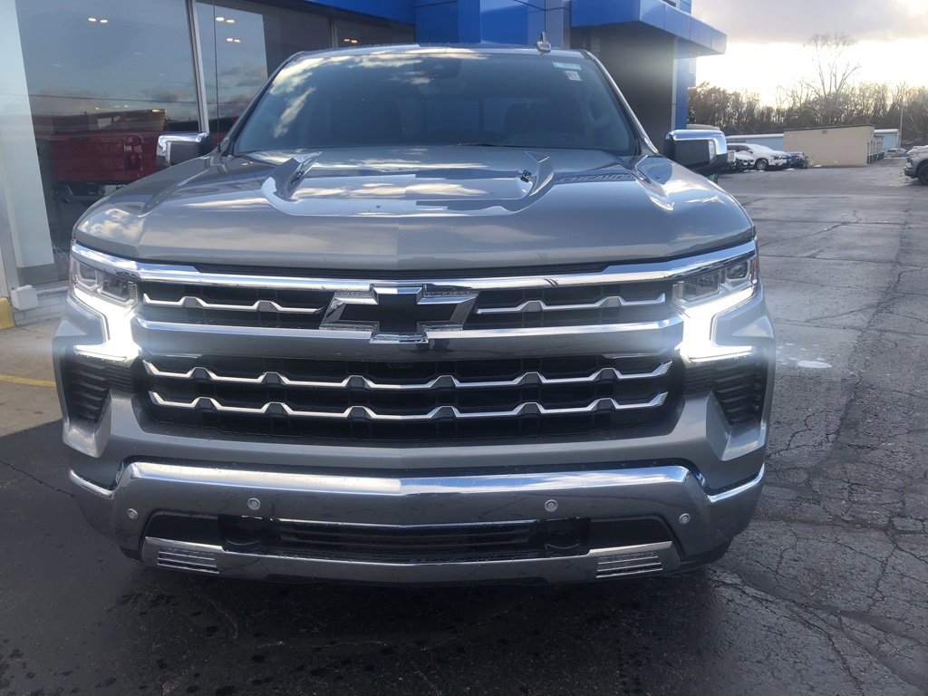 2026 Chevrolet Silverado 1500 LTZ photo 2