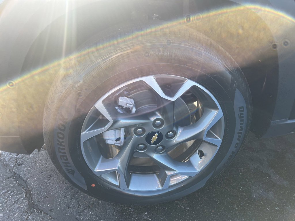 2026 Chevrolet Trax LT photo 2