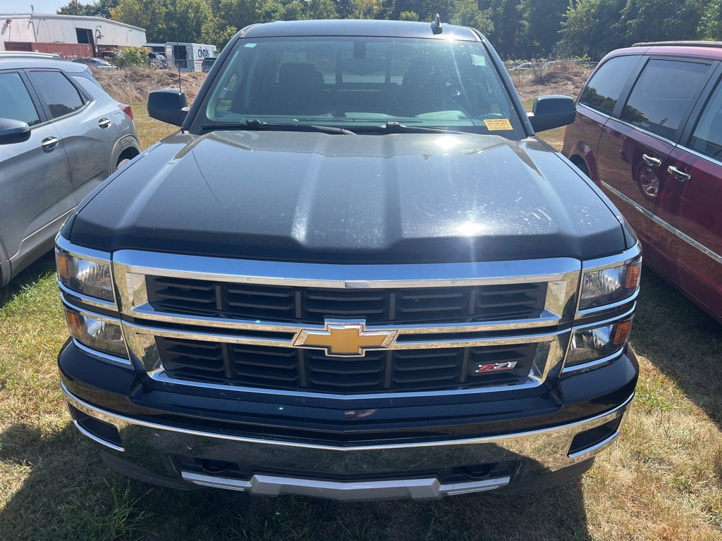 2015 Chevrolet Silverado 1500 LT photo 3