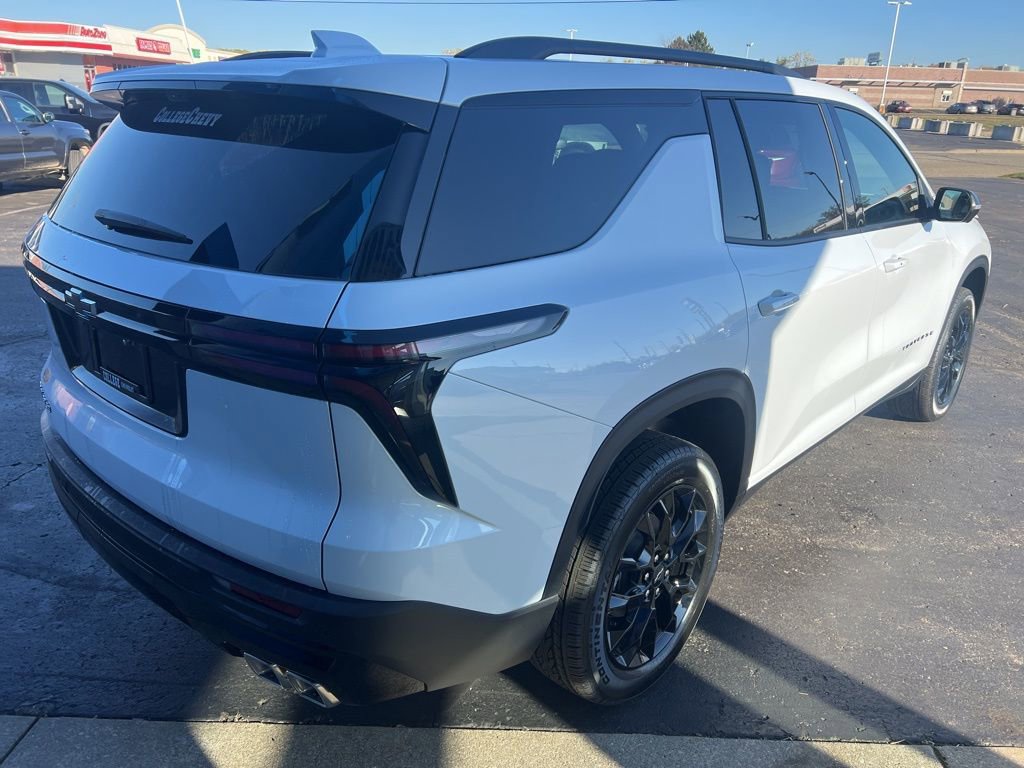 2026 Chevrolet Traverse LT - Photo 6