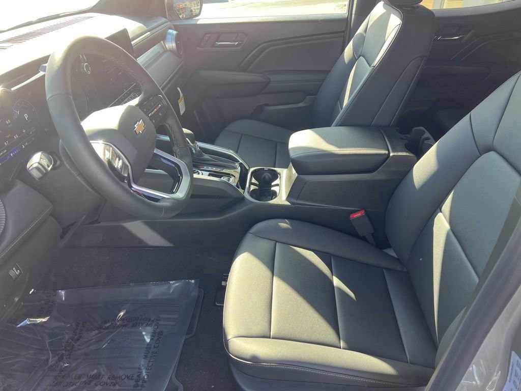 2026 Chevrolet Colorado LT - Photo 14