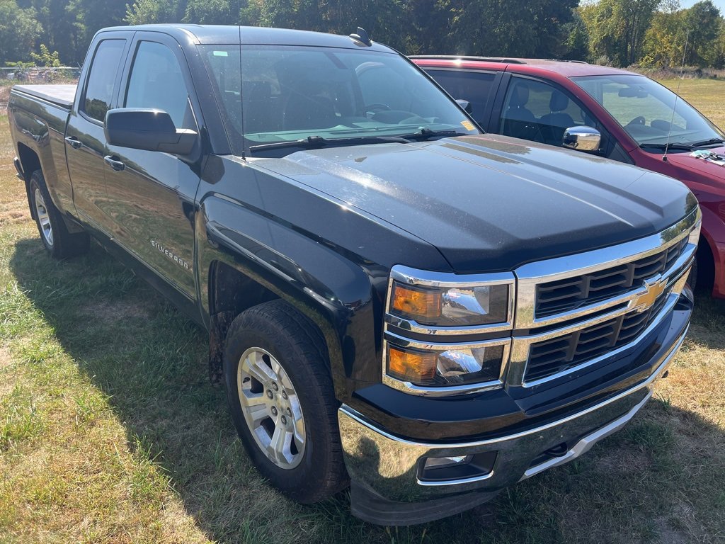 2015 Chevrolet Silverado 1500 LT photo 4