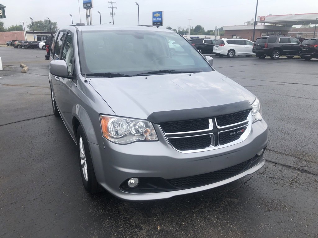 2018 Dodge Grand Caravan SXT photo 2