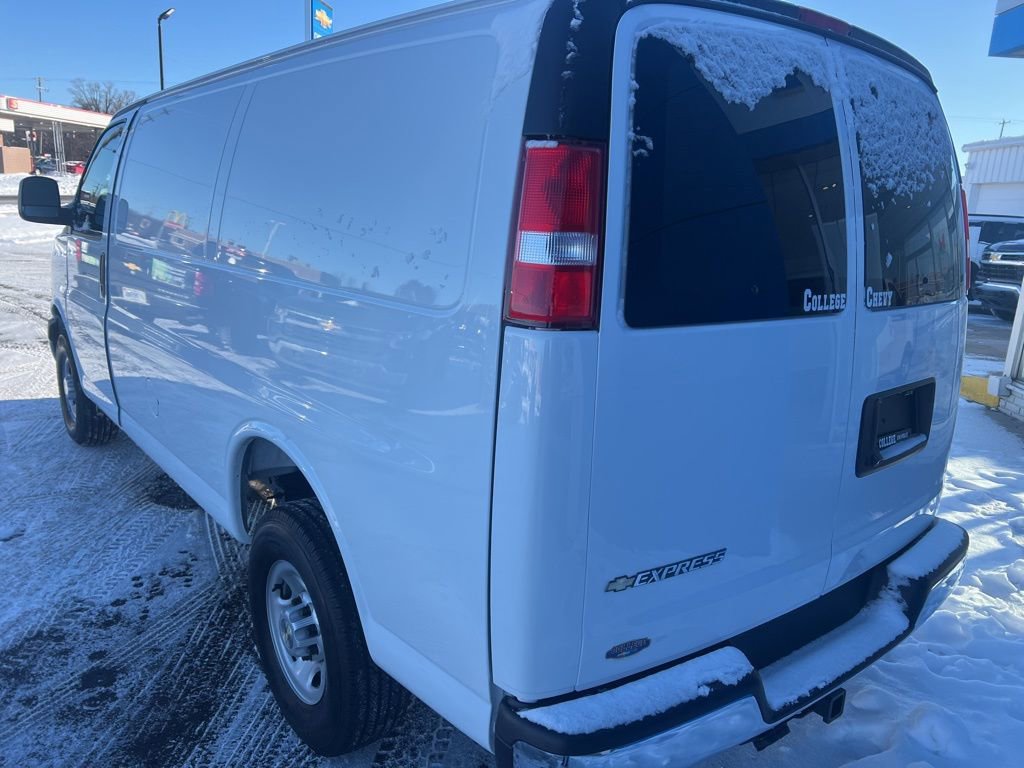 2025 Chevrolet Express Cargo Work Van - Photo 8