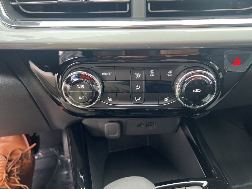 2026 Chevrolet Trax LT - Photo 19