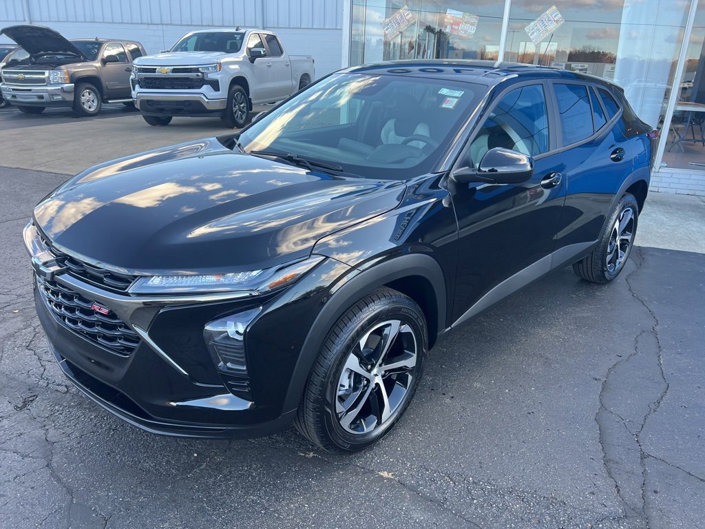 2026 Chevrolet Trax photo 2