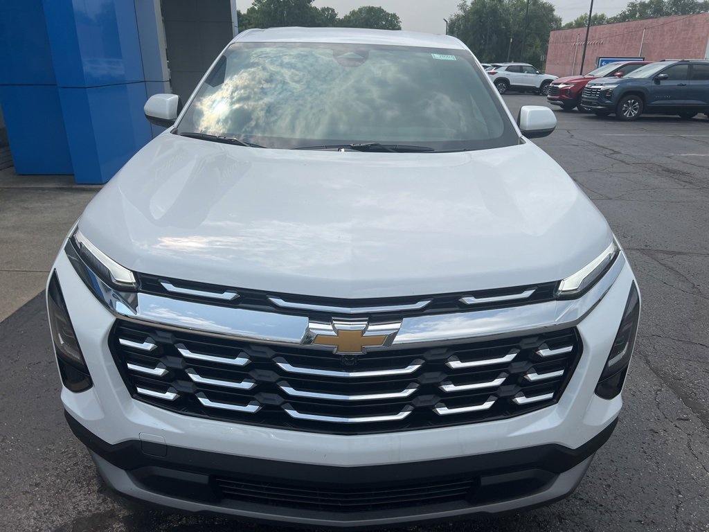 2026 Chevrolet Equinox LT photo 3