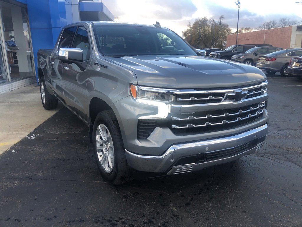 2026 Chevrolet Silverado 1500 LTZ photo 3