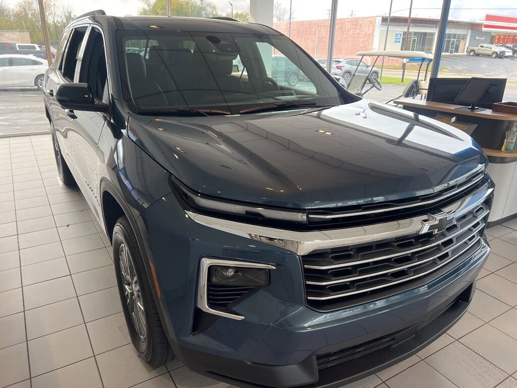 New 2026 Chevrolet Traverse LT SUV
