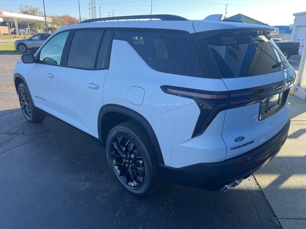2026 Chevrolet Traverse LT - Photo 8