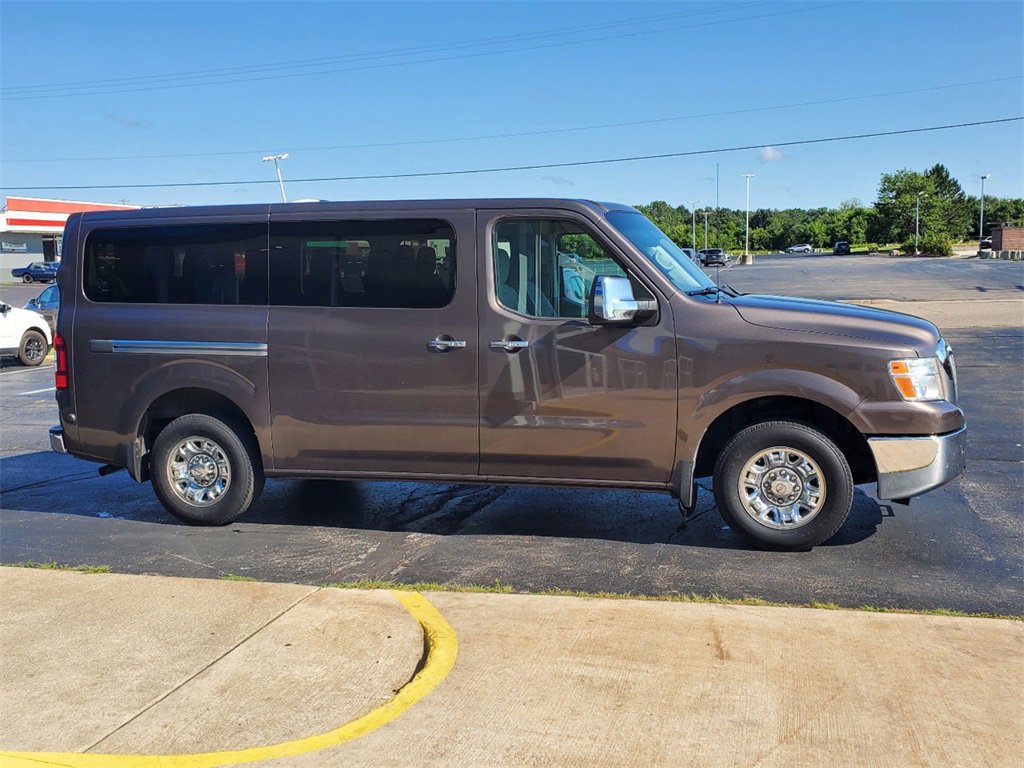 2017 Nissan NV3500 photo 3