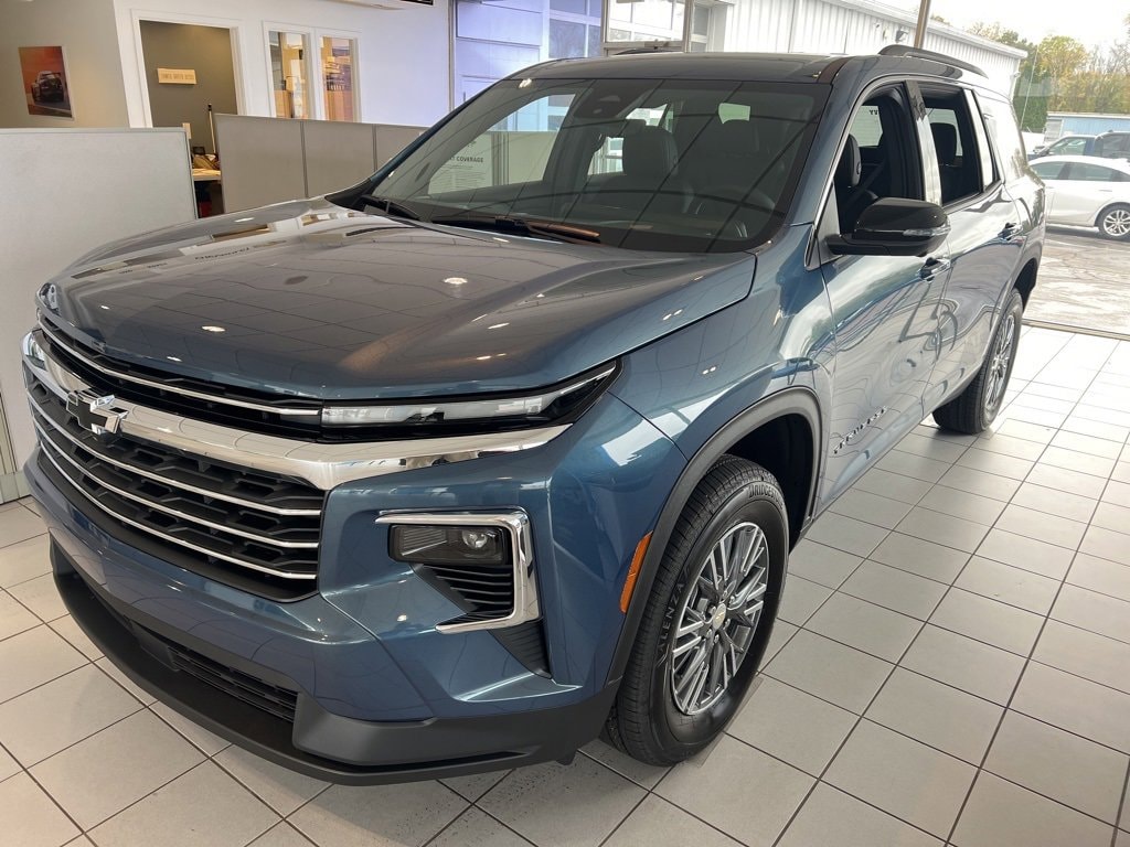 New 2026 Chevrolet Traverse LT SUV