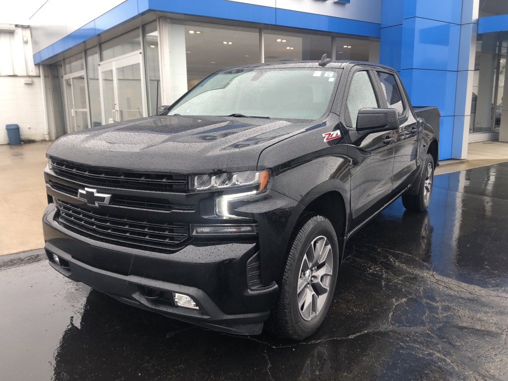 2021 Chevrolet Silverado 1500 RST photo 2