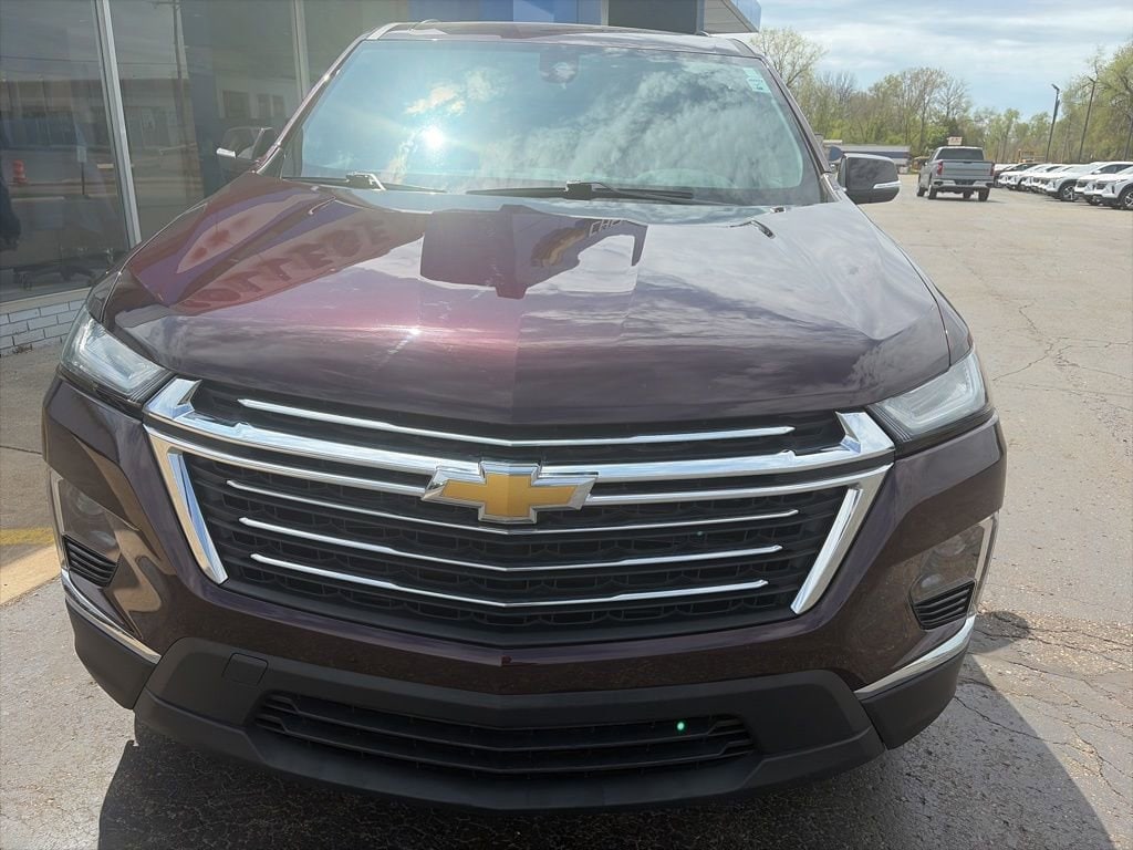 Used 2023 Chevrolet Traverse LT Cloth SUV