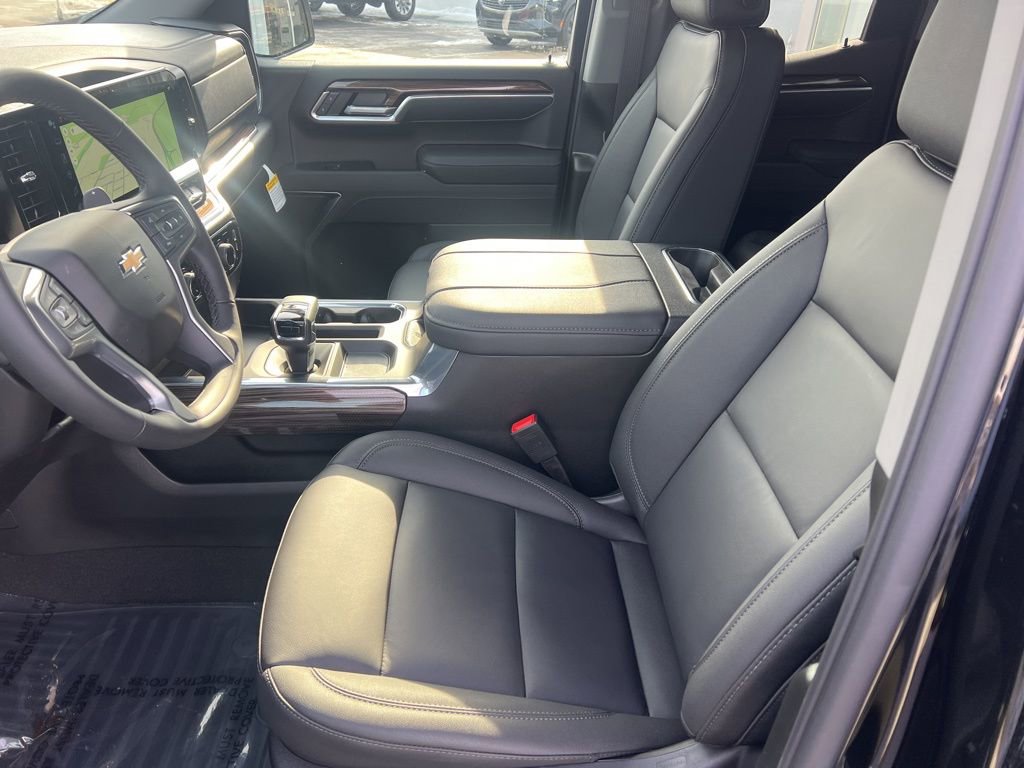2026 Chevrolet Silverado 1500 LT - Photo 15