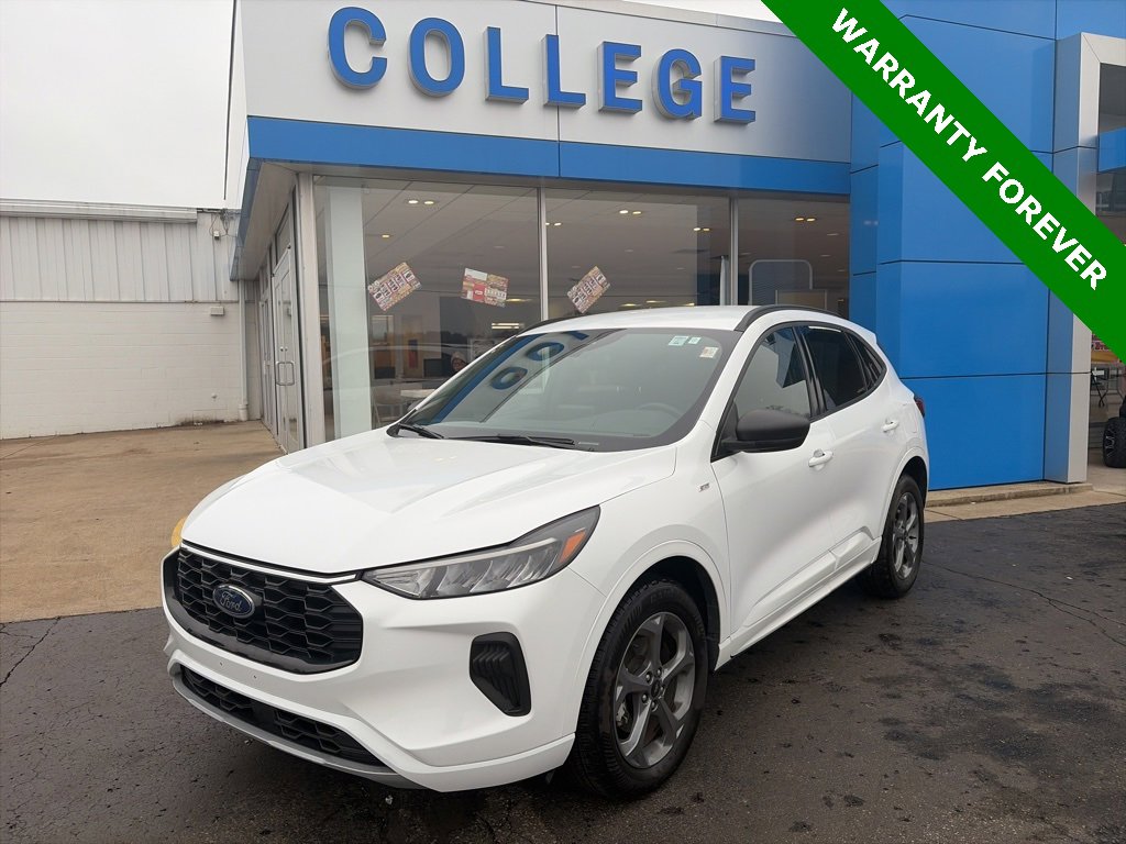 2023 Ford Escape ST-Line's photo