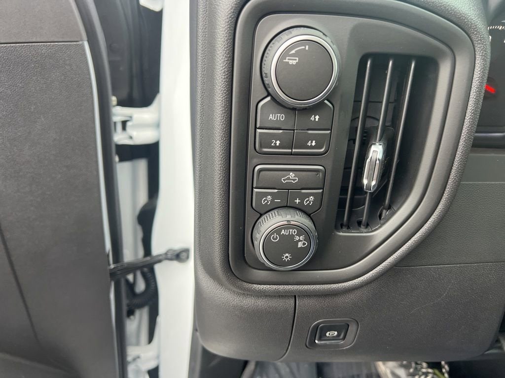 2026 Chevrolet Silverado 1500 Custom Trail Boss - Photo 15