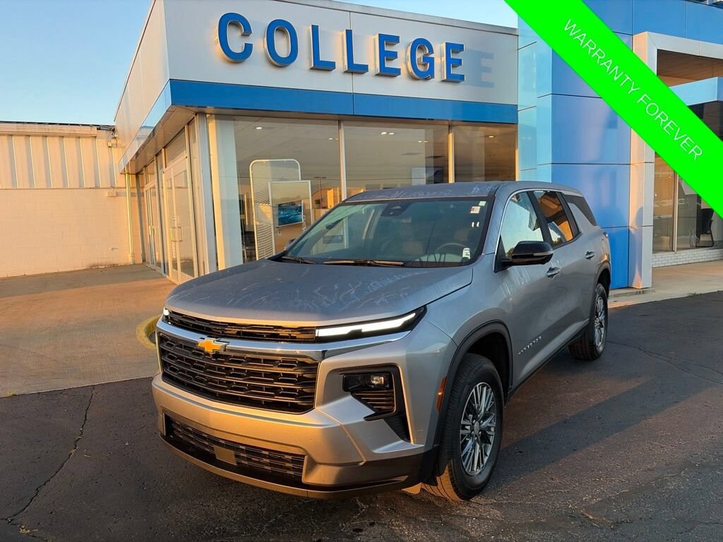 Used 2024 Chevrolet Traverse LS SUV