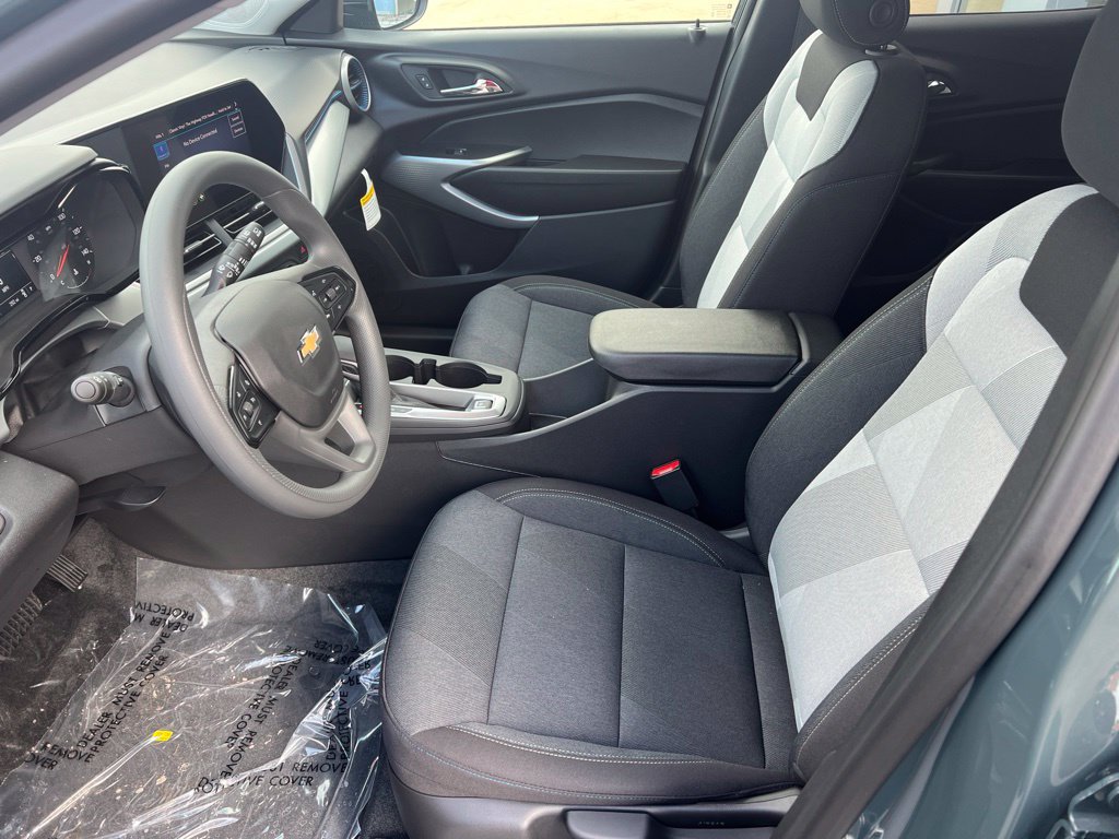2026 Chevrolet Trax LS - Photo 14