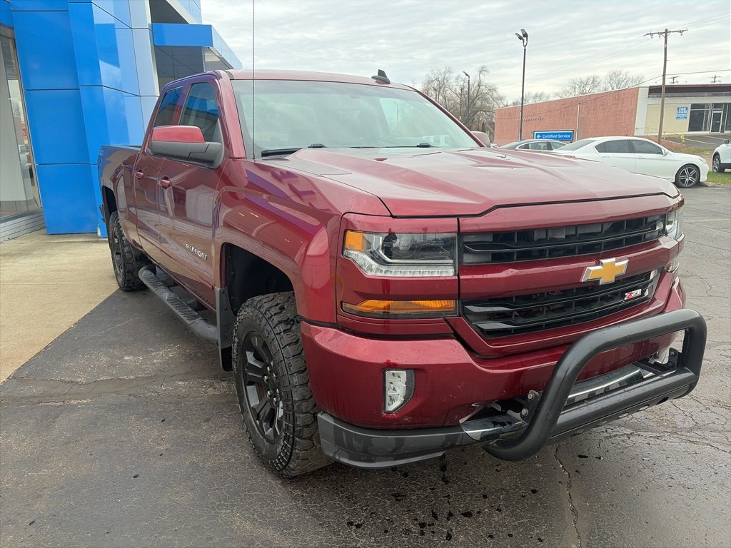 2016 Chevrolet Silverado 1500 LT photo 4