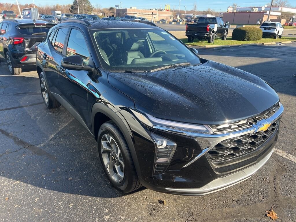 New 2026 Chevrolet Trax LT SUV