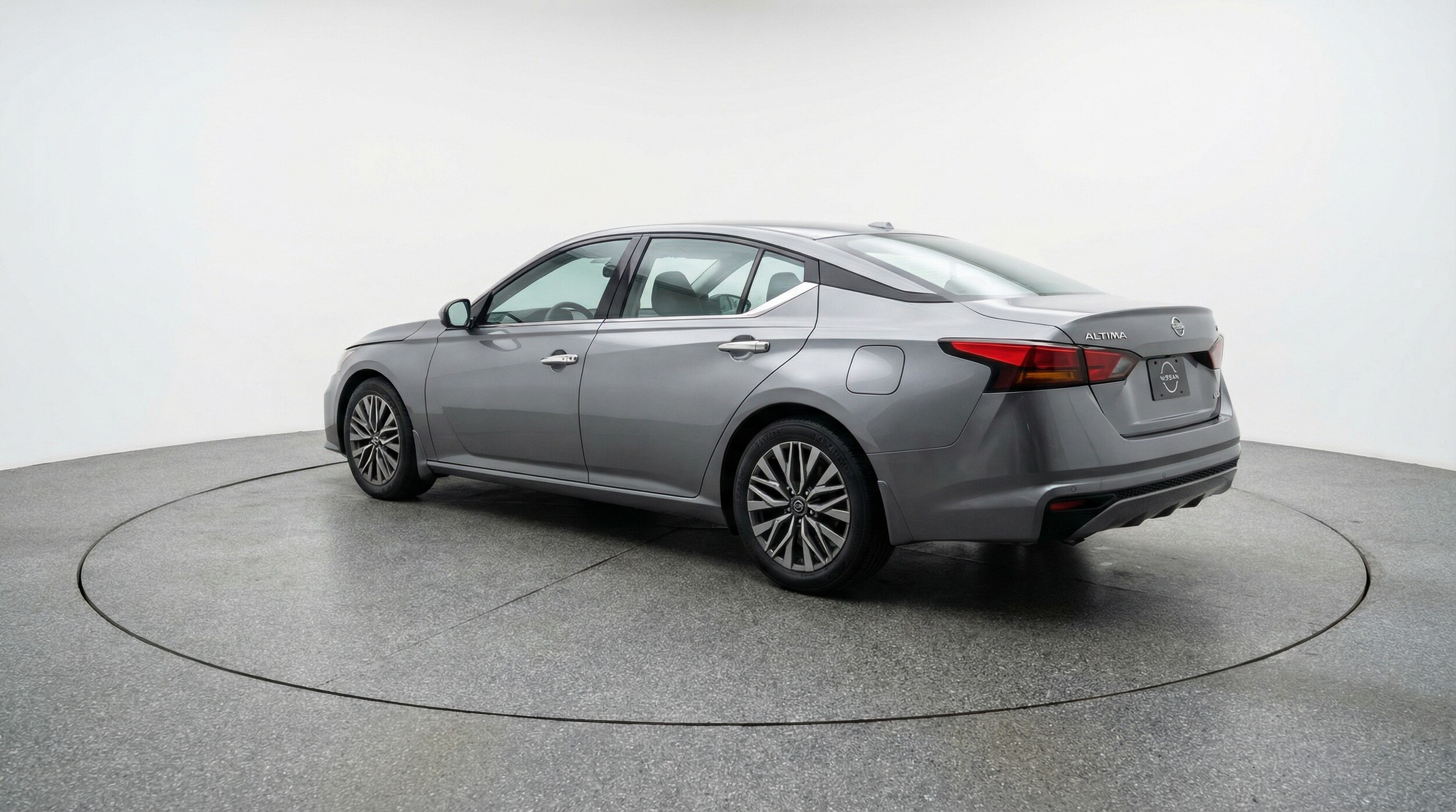 Thumbnail: 2025 Nissan Altima - 5