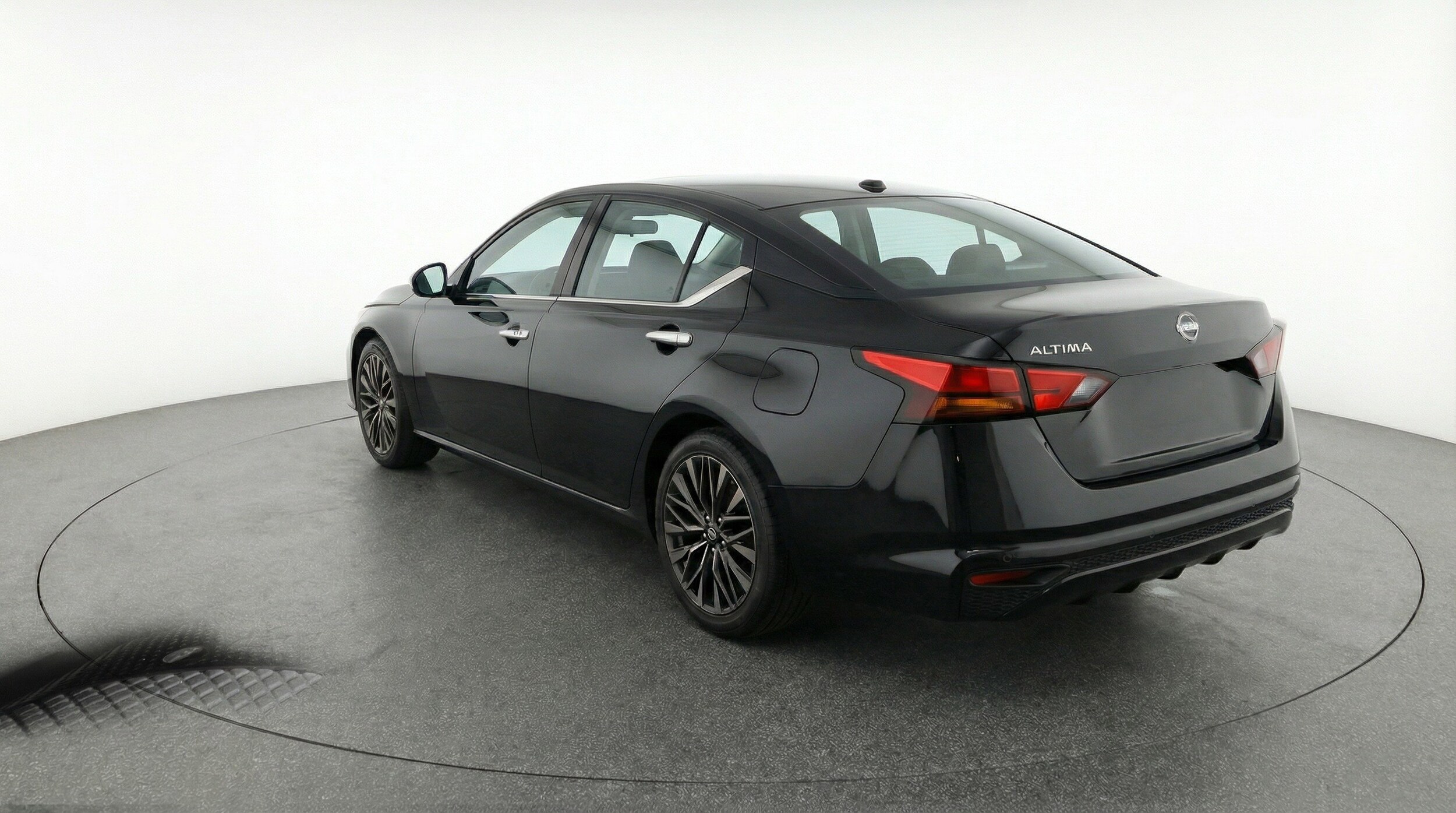 Thumbnail: 2025 Nissan Altima - 6