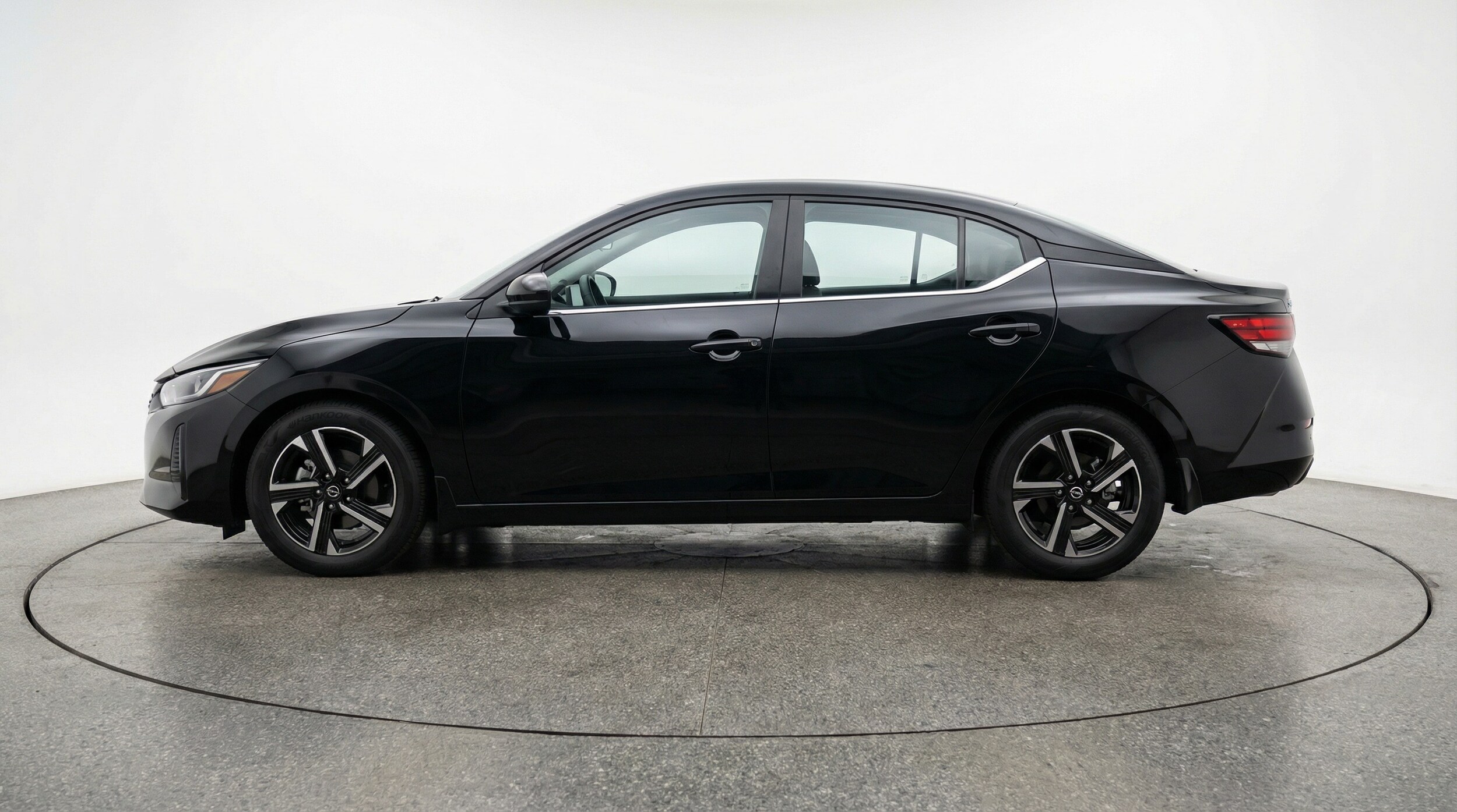 Thumbnail: 2025 Nissan Sentra - 4