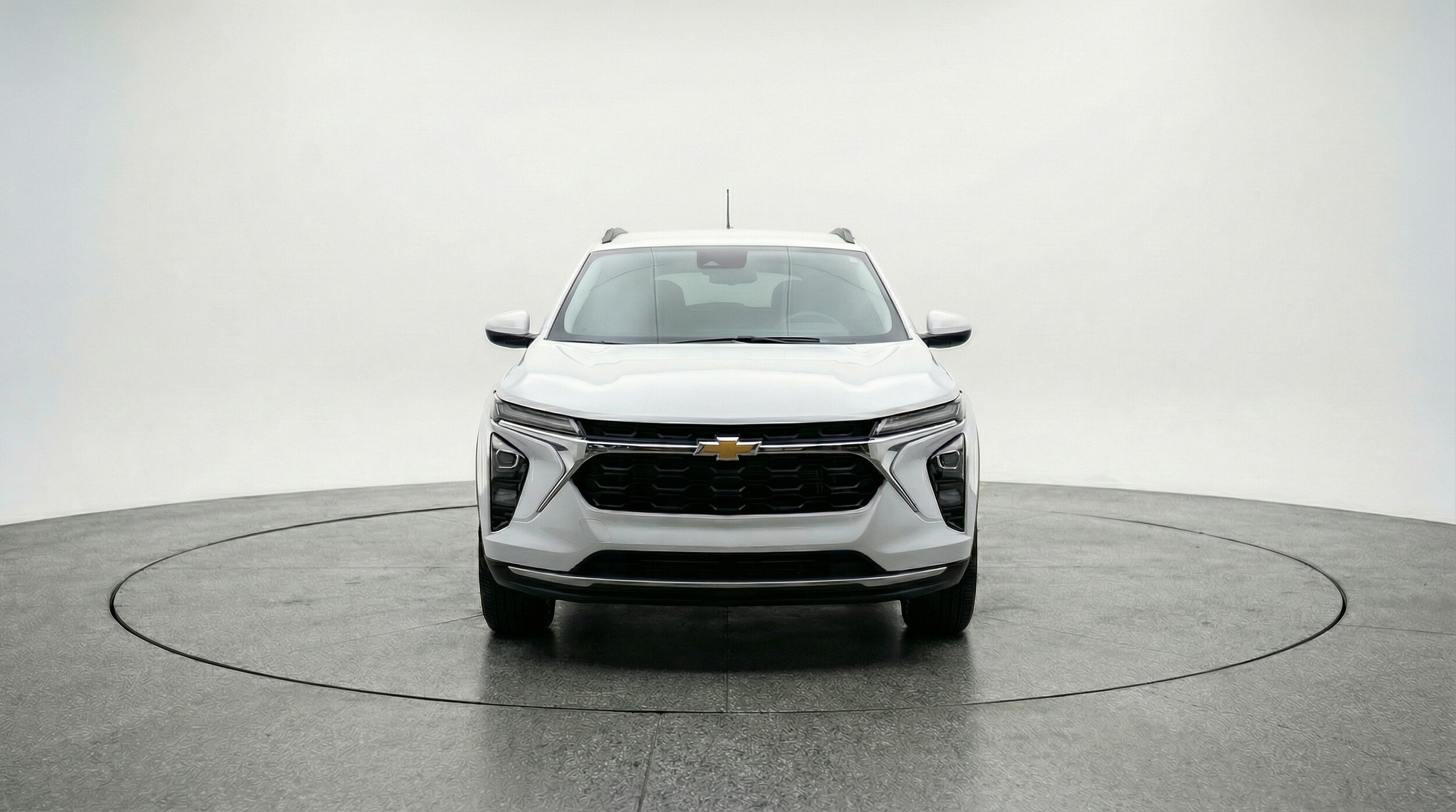 Thumbnail: 2025 Chevrolet Trax - 2