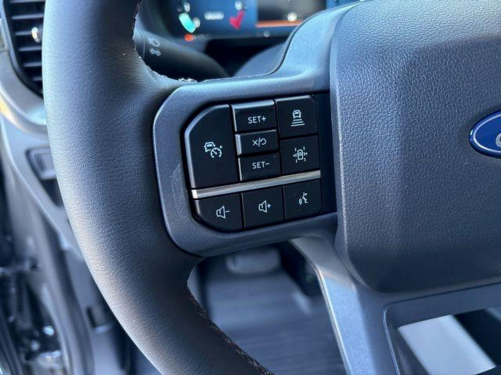 2025 Ford F-150 Lariat - Photo 21
