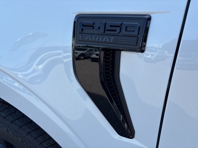 2025 Ford F-150 Lariat photo 3