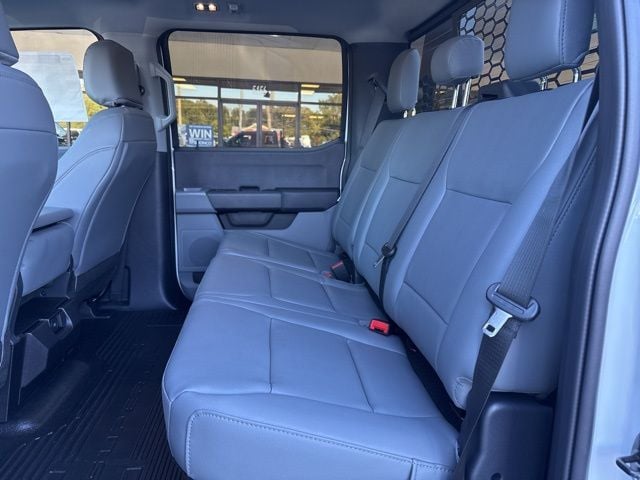 2026 Ford F-350 Super Duty Chassis Cab XL - Photo 10
