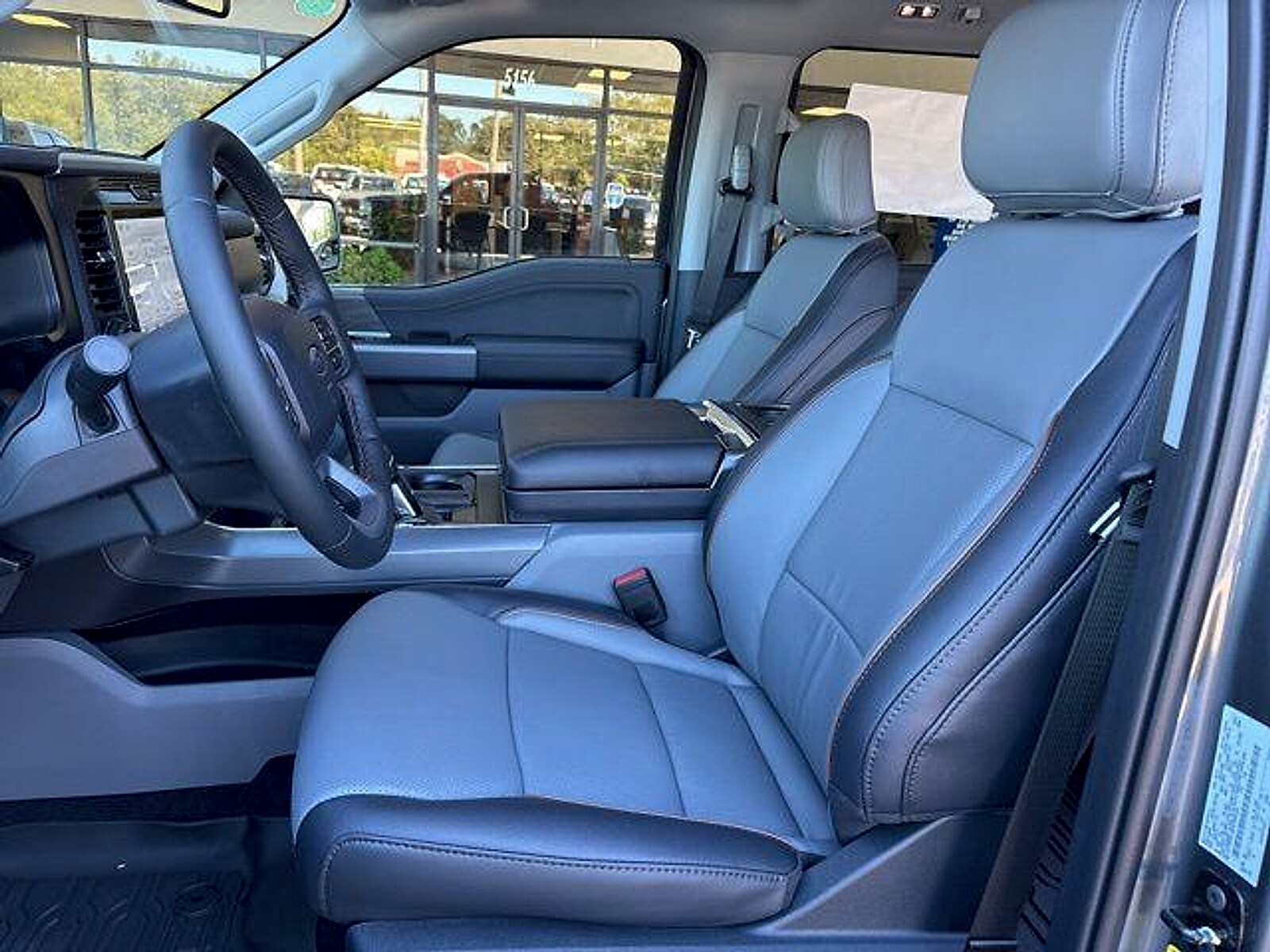 2025 Ford F-150 Lariat - Photo 12
