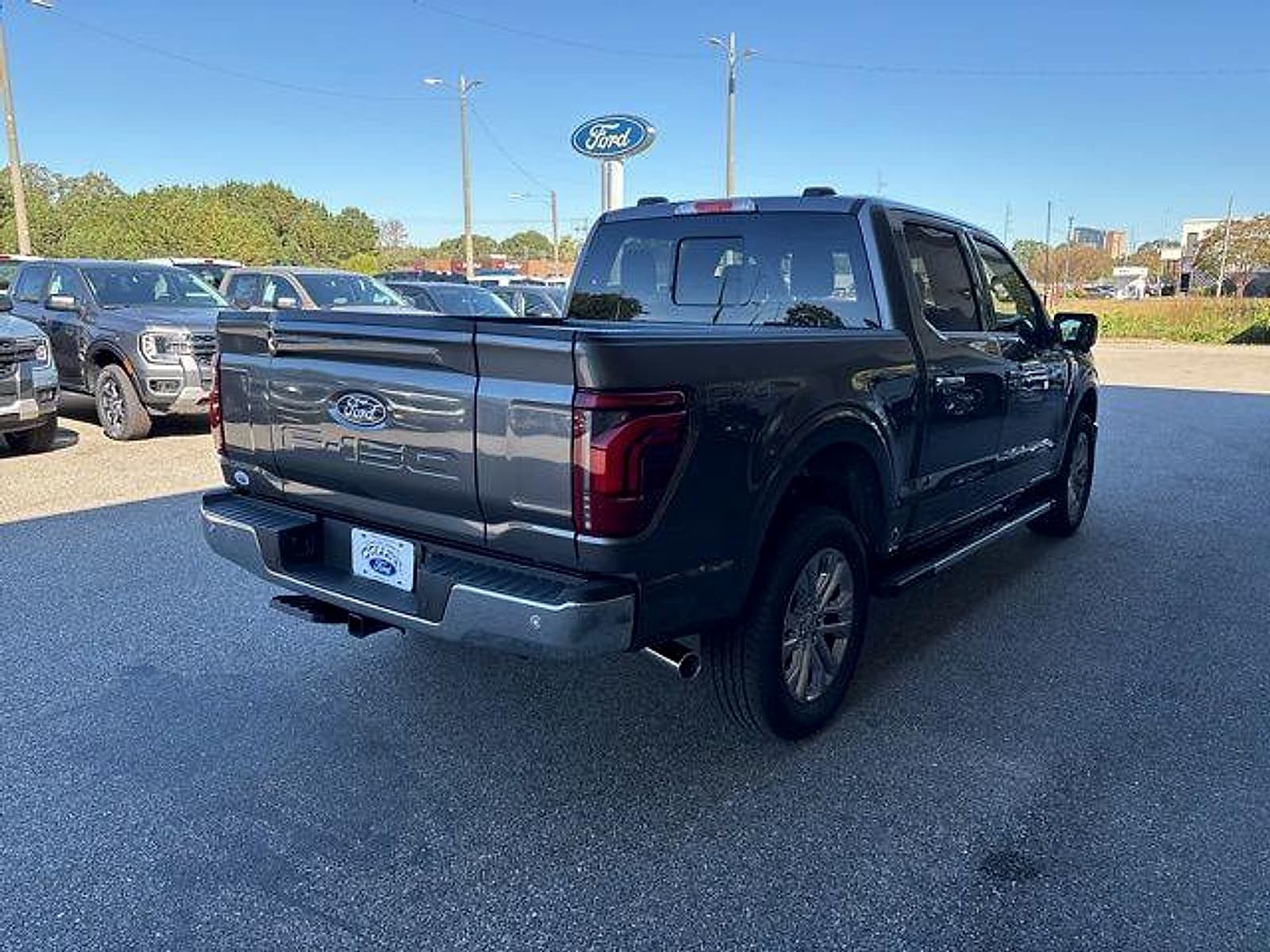 2025 Ford F-150 Lariat - Photo 6