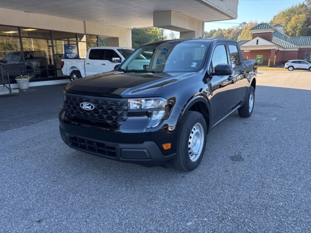 New 2025 Ford Maverick XL Truck