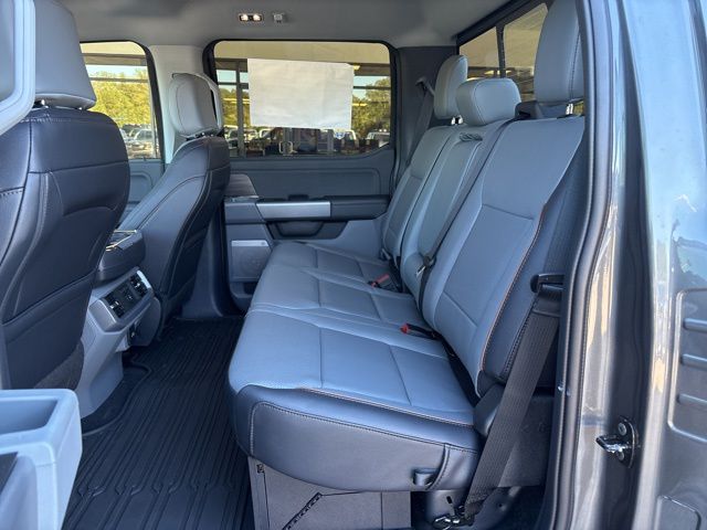 2025 Ford F-150 Lariat - Photo 11