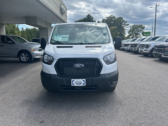 2024 Ford Transit photo 2