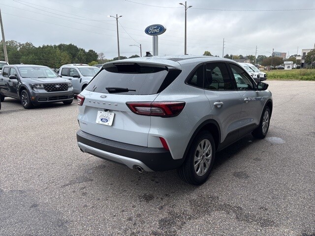 2026 Ford Escape Active photo 4