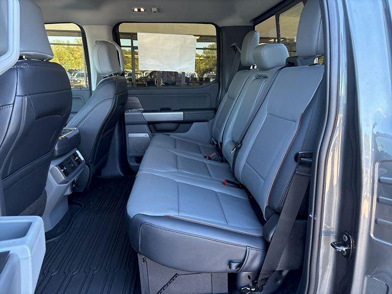 2025 Ford F-150 Lariat - Photo 11