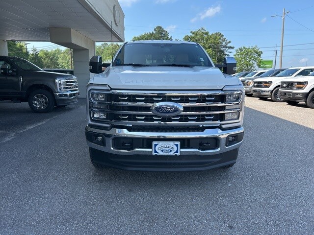 2025 Ford F-350 photo 2