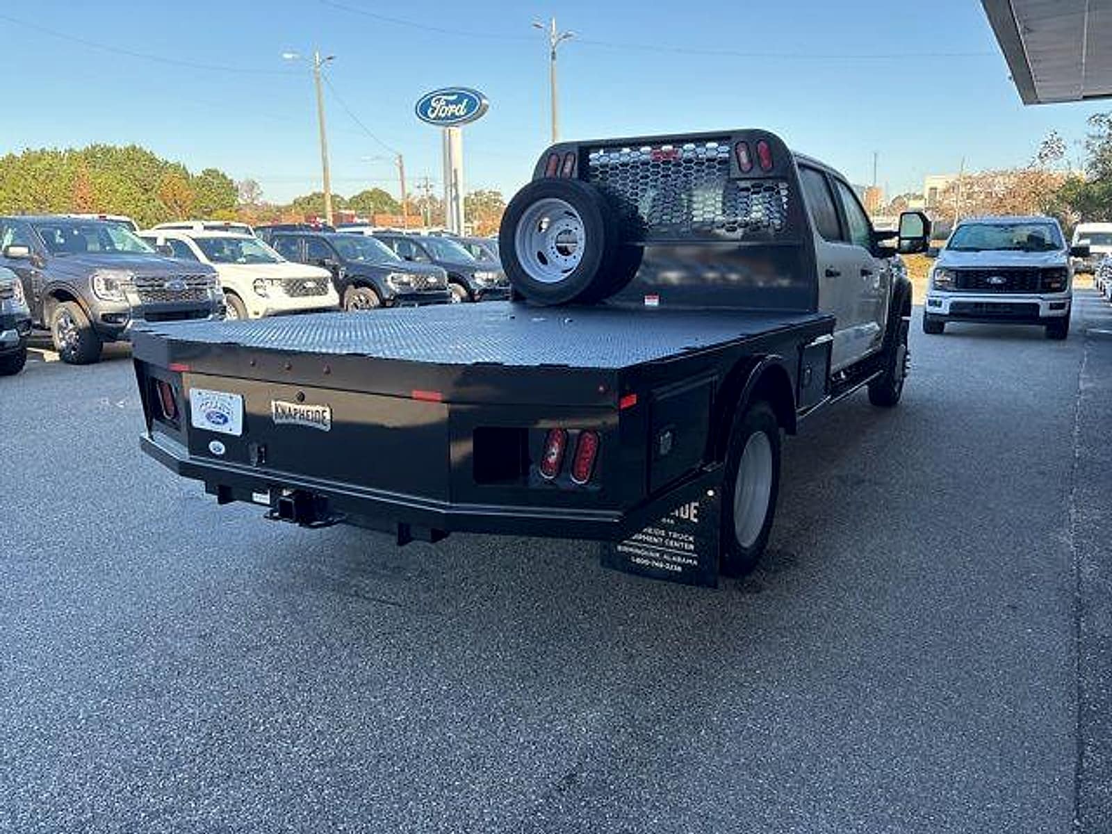 2026 Ford F-450 Super Duty Chassis Cab XL - Photo 6
